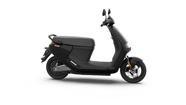 SEGWAY E110S_Phantom-Black-Glossy ELEKTRISCHE SCOOTER