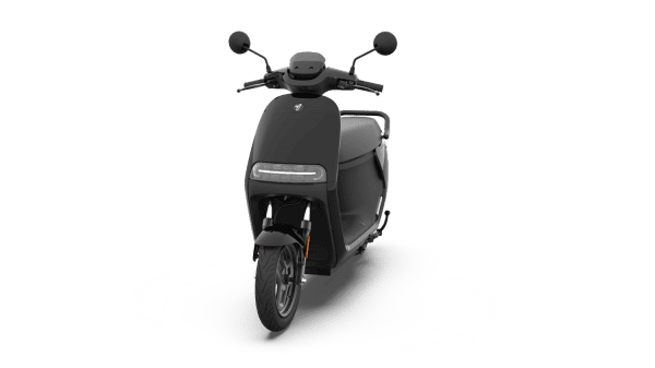 SEGWAY E110S_Phantom-Black-Glossy ELEKTRISCHE SCOOTER