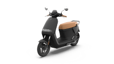 SEGWAY E125S_Phantom-Black-Glossy ELEKTRISCHE SCOOTER